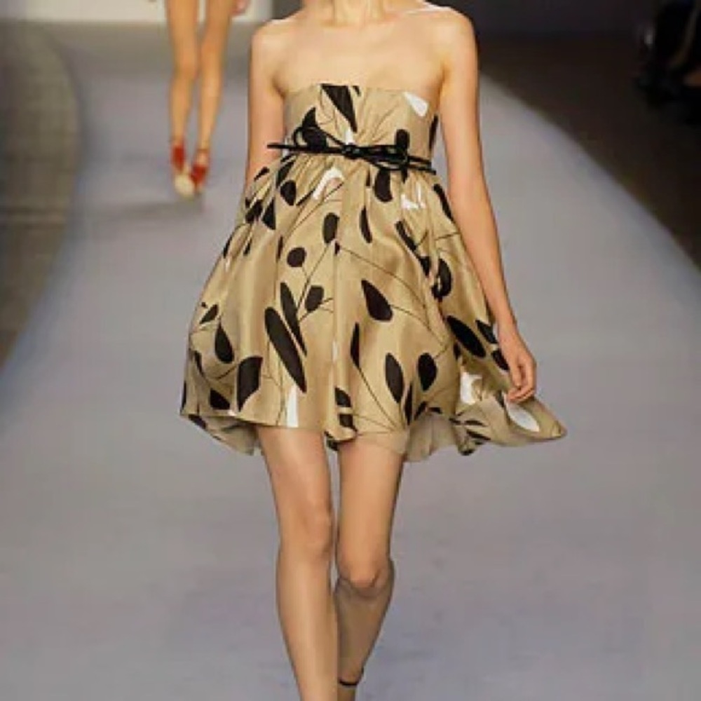 🌟 Vintage Giambattista Valli Strapless Silk Cocktail Dress – Resort 2010